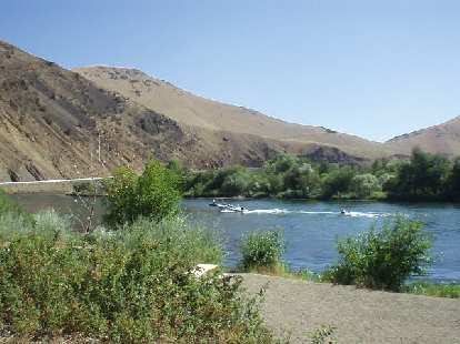 I drove down State Highway 821 running by the Yakima River, which was designated a "state scenic route". It was only scenic if you like dead, barren, rocky terrain and disappointed, I turned around in the midst of it.