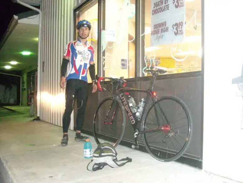 [Mile 428] Back in Rouses Point, New York, where I'd stay for the night.  Before I checked into my hotel I stopped at Stewart's Corner for food, fluids and an ice cream bar.