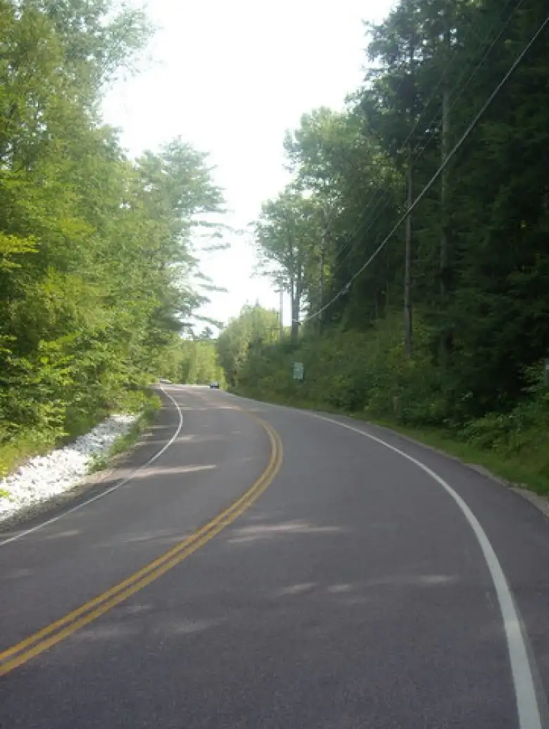 [Mile 527] This is it, the climb up Middlebury Gap (>15% grade in parts) that I had been anticipating for days.  By this time I felt good so it actually didn't feel that bad.