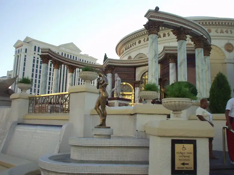 Caesar's Palace had overtones of Rome.