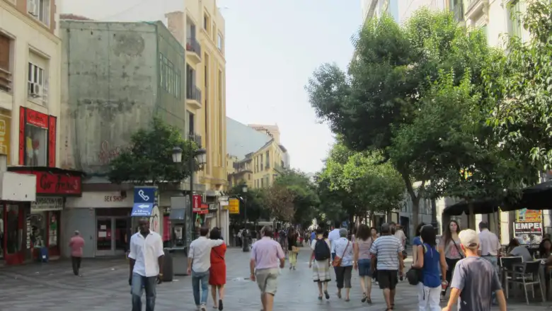 Walking towards la Puerta del Sol. Walking towards la Puerta del Sol.
