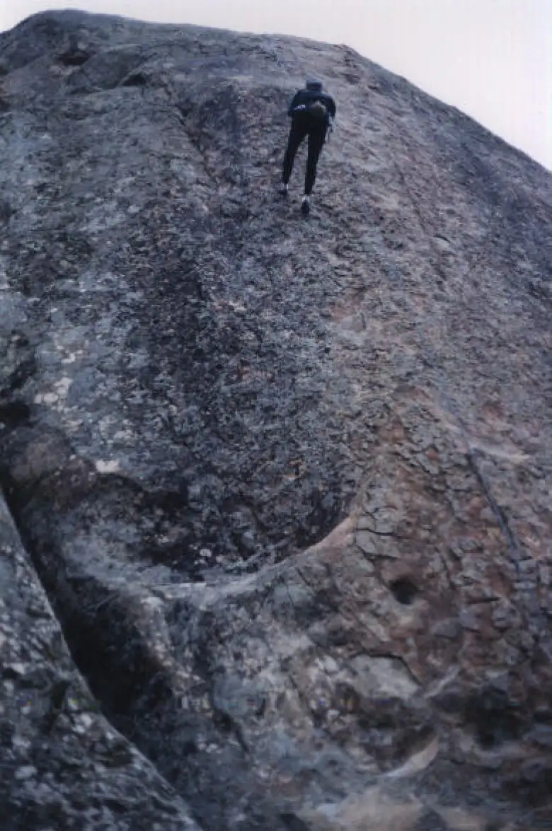 Tori descending.