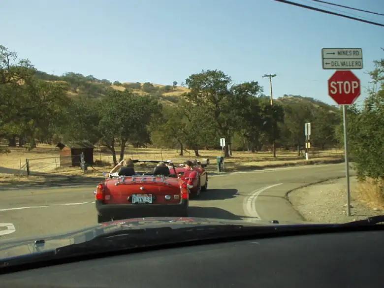 Now following a rubber bumper B onto Mines Rd.  It was a spirited tour; amazingly, the MG's were almost going too fast for the Z3!