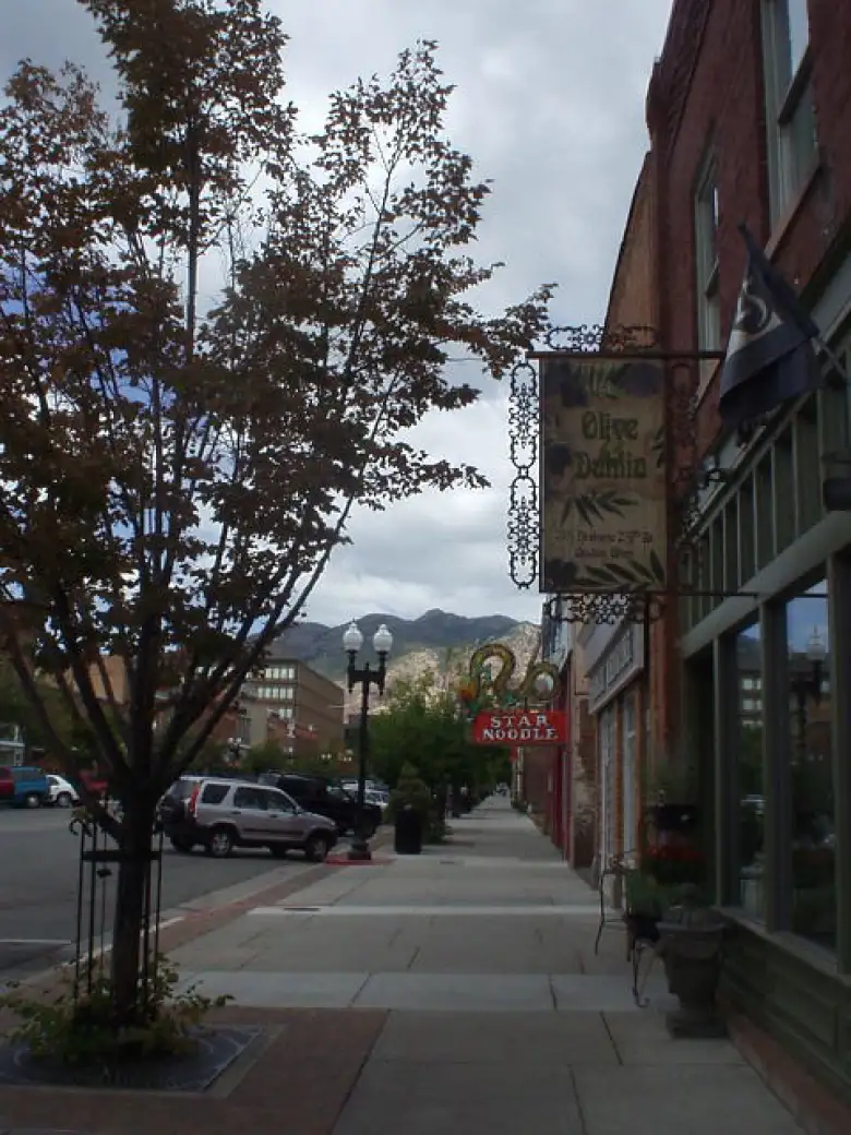 Many restaurants with character were downtown.