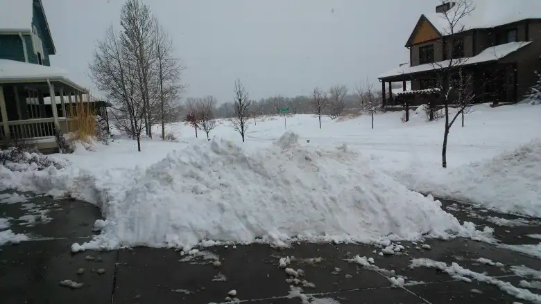 Thumbnail for Related: Spring Snowstorm (2013)