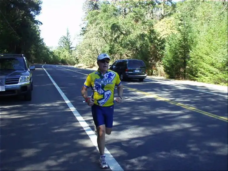 [Mile 6, 1:06 elapsed, 1:36 p.m.] Here's Phil on his first leg.  It was starting to get really hot on this sunny October afternoon.