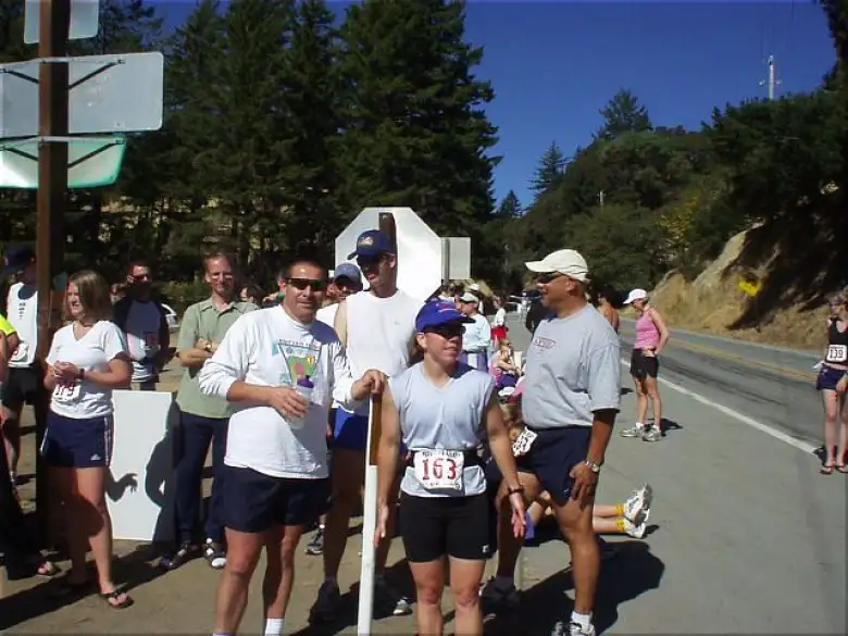 [Mile 166, 22:58 elapsed, 11:28 a.m.] At Saratoga Gap, Manny, Steve, Sharon, and Herb awaited Everitt while Heidi, Lisa and I ate hot dogs.