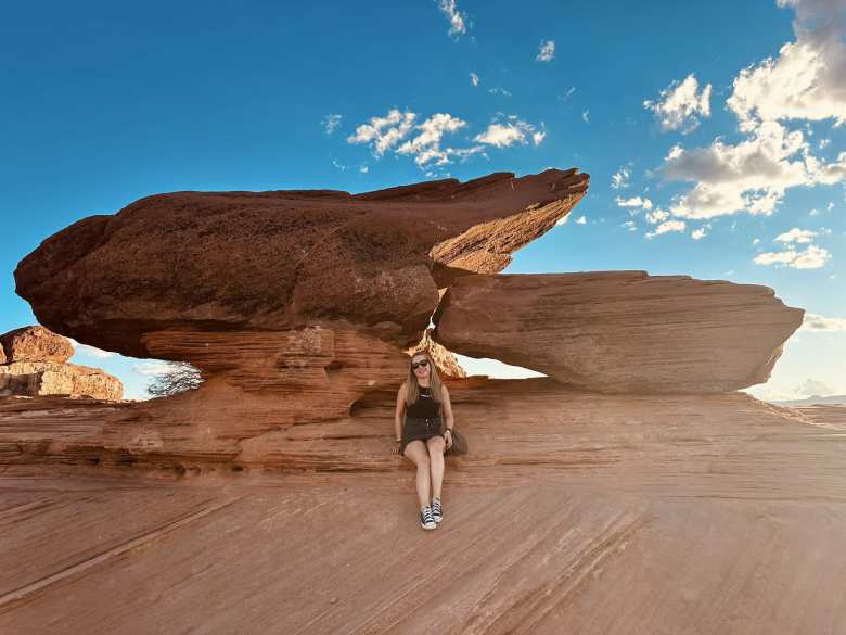 Andrea in front of some cantilever sandstone formations at Horseshoe Bend. Andrea in front of some cantilever sandstone formations at Horseshoe Bend.