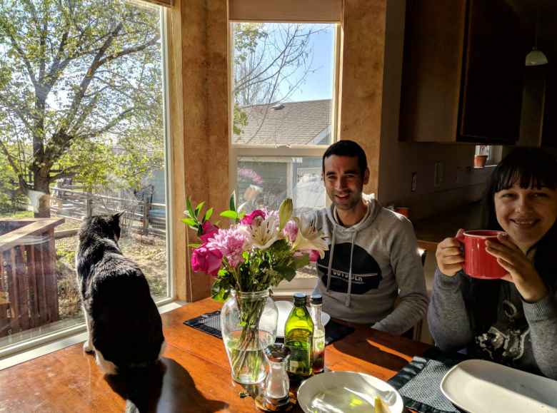 Oreo, Antxon and Vicky having breakfast at my place on a sunny morning.