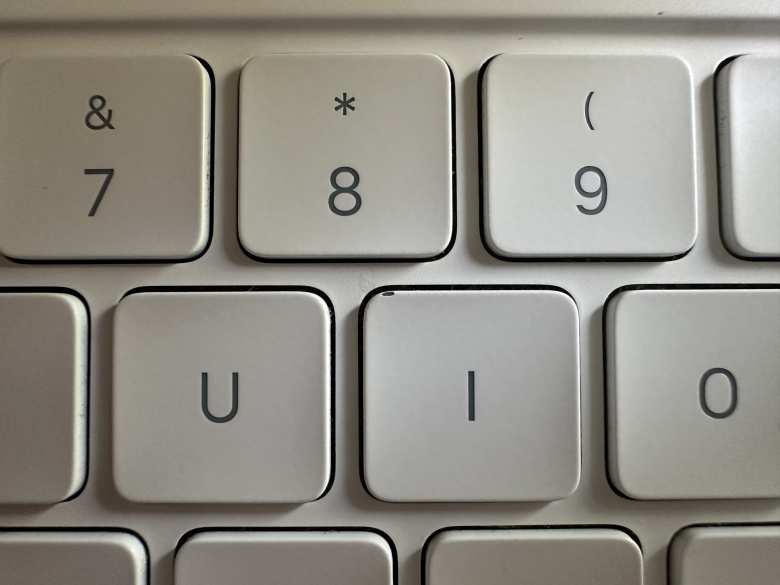 Thumbnail for DIY Fix: Chipped Paint on Apple Magic Keyboard Keys