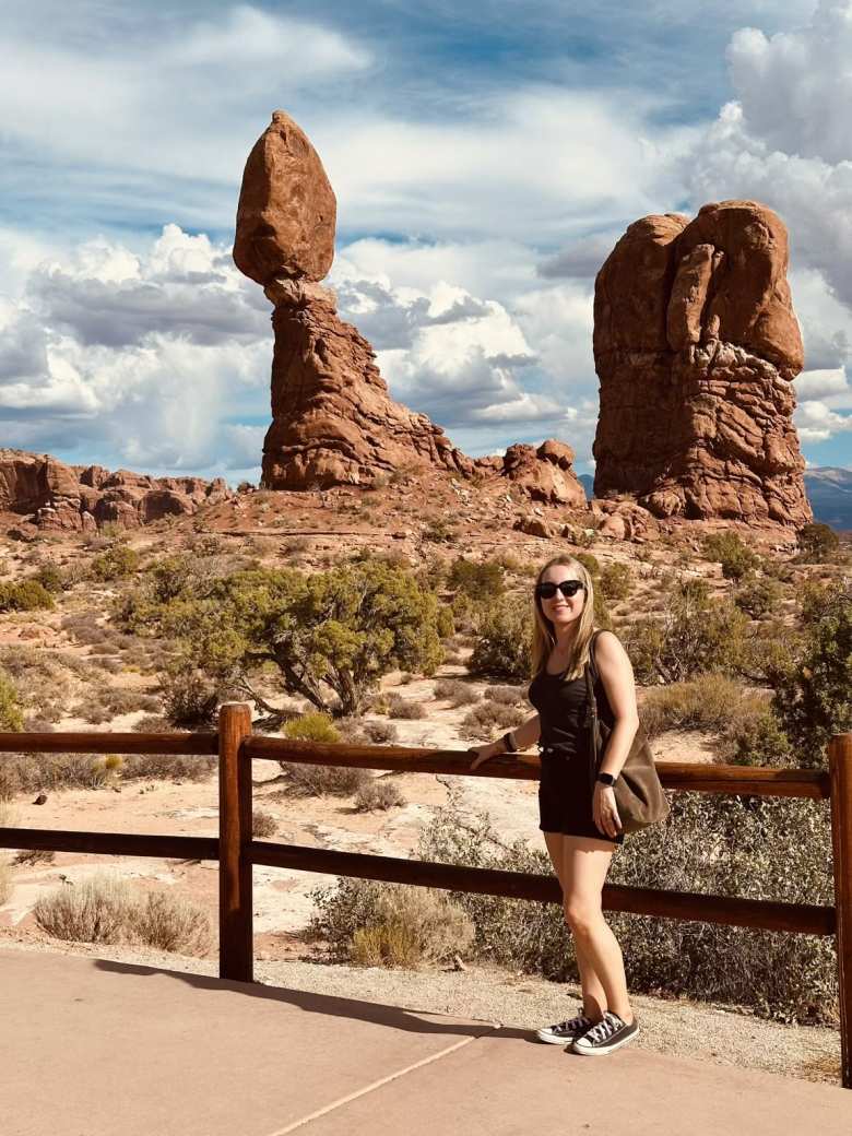 Andrea in front of Balanced Rock.