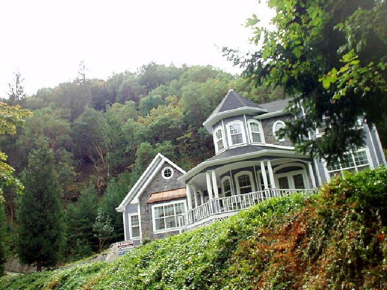The homes near Lithia park were particularly gorgeous but expensive!