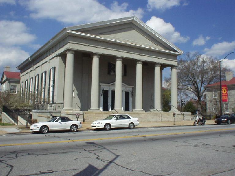 There are many stately buildings in downtown Athens, Georgia.  There were also several convertibles on the roads when I was there because the weather was so nice!