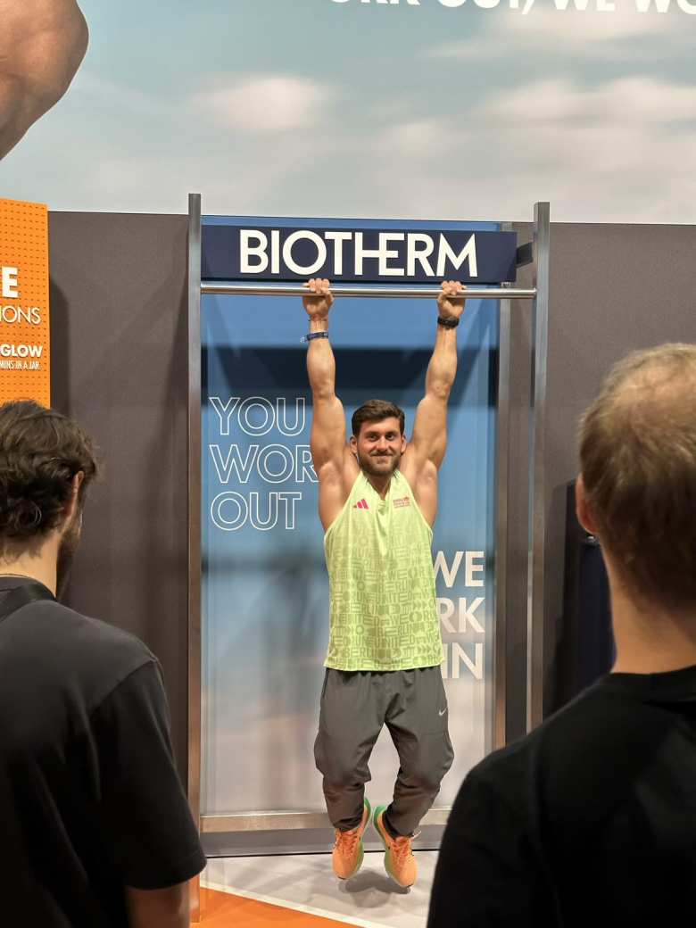 The BMW iX3 made its world premier at the Berlin Marathon expo.