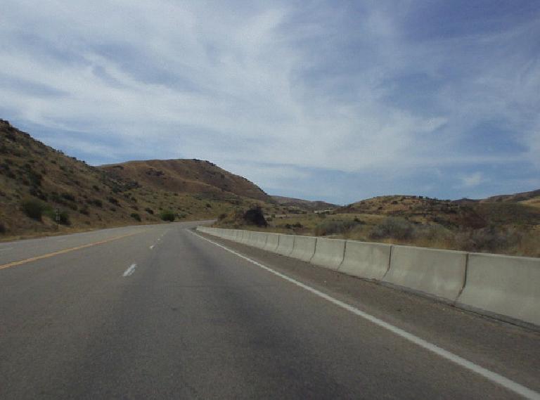 The story changed just 20 miles north of Boise. :(  Now the scenery was homogeneously desert-like with no trees anywhere.
