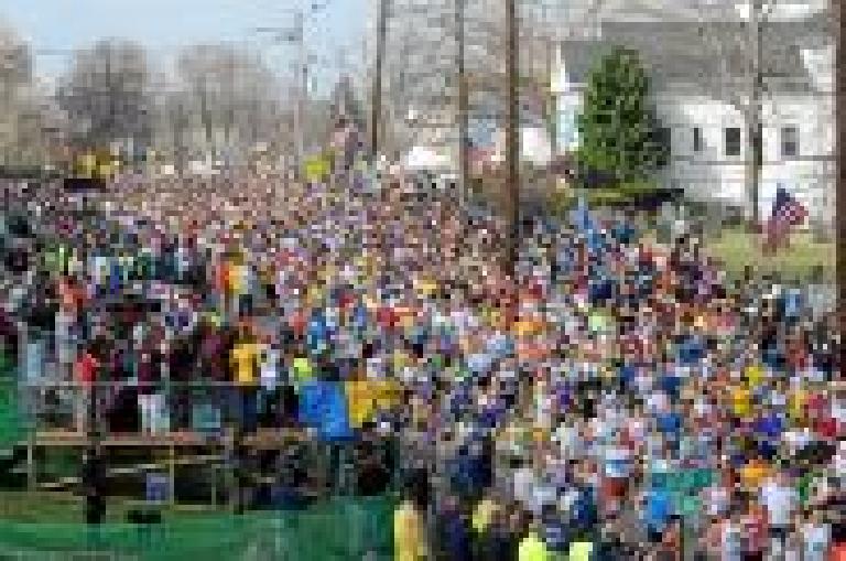 The race begins! Photo: MarathonFoto.com. The race begins! Photo: MarathonFoto.com.