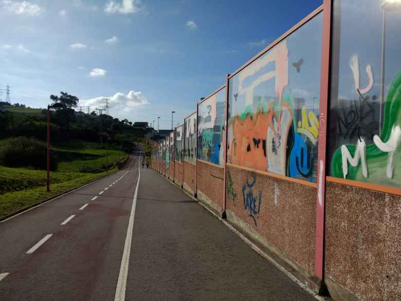 I was impressed with how many people were walking home from work along this recreational trail near Portugalete and Trapagaran.