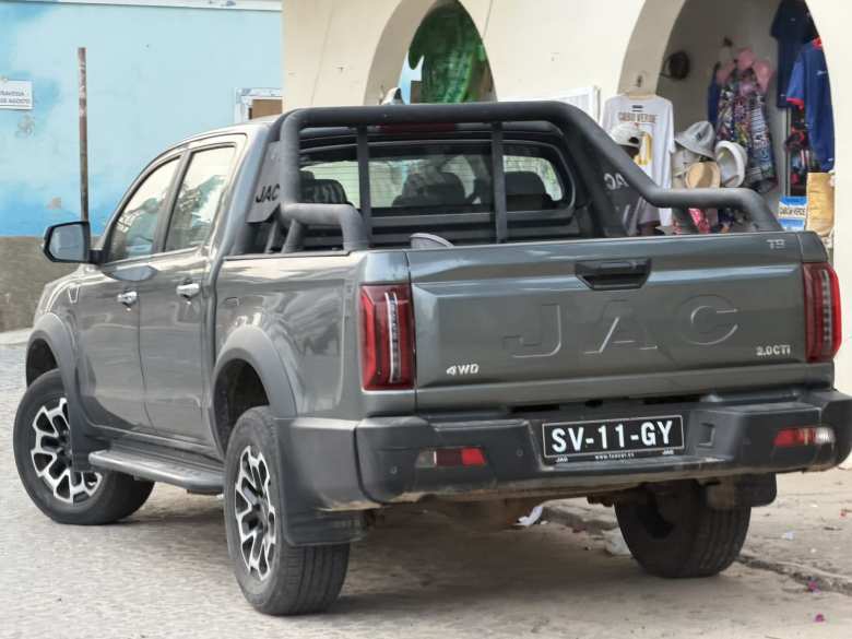 A JAC four-wheel drive pickup truck.