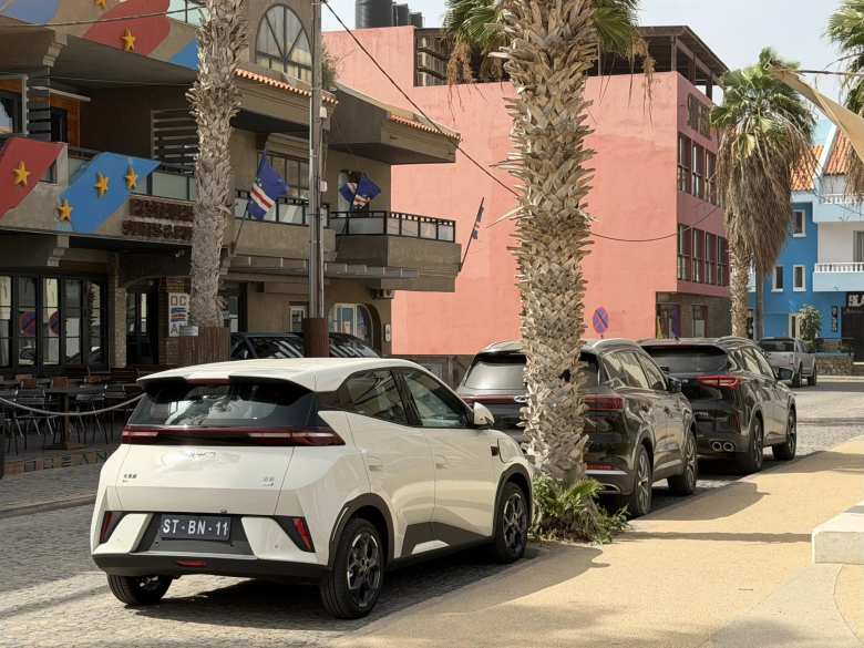 Thumbnail for Car-Spotting in Cabo Verde