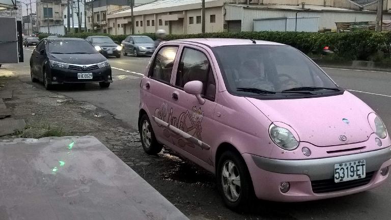 A pink Daewoo Matiz in Taoyuan, Taiwan.