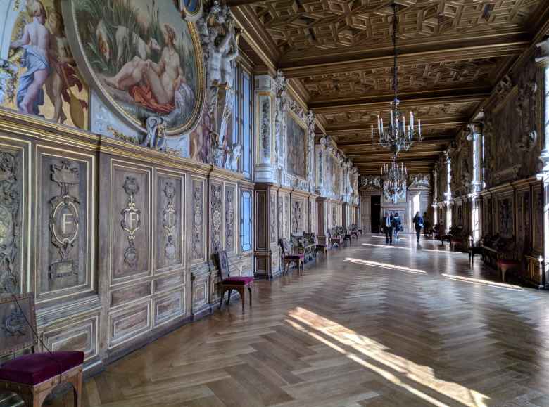 A hallway inside the Château de Fontainbleau.