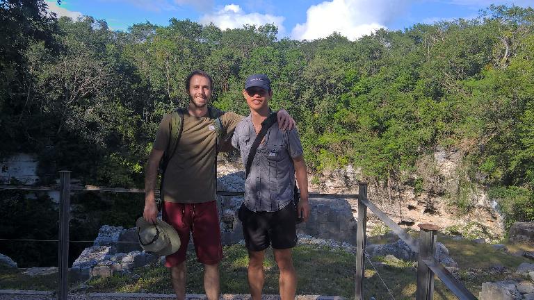 Alberto François, Felix Wong, Cenote Sagrado
