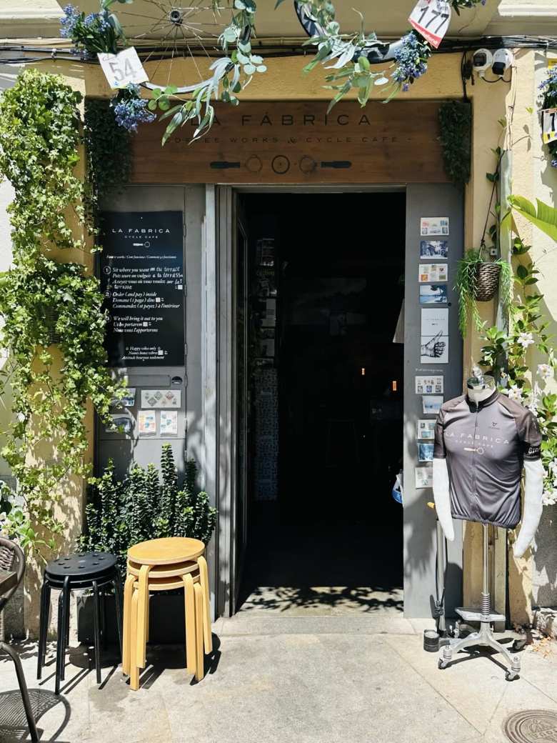 The front door of La Fábrica.