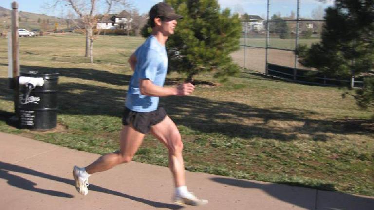 Felix Wong begins the Cottonwood Glen 12k.