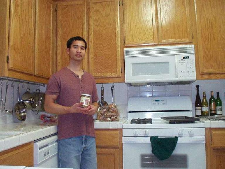 The night before the ride I bought some bread from Trader Joe's and made as many peanut butter and jelly sandwiches that I could... using the entire loaf!  Here's me and a jar of "Better 'n Peanut Butter".