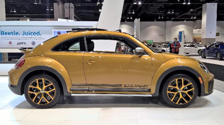 Gold 2016 Volkswagen Dune Beetle.