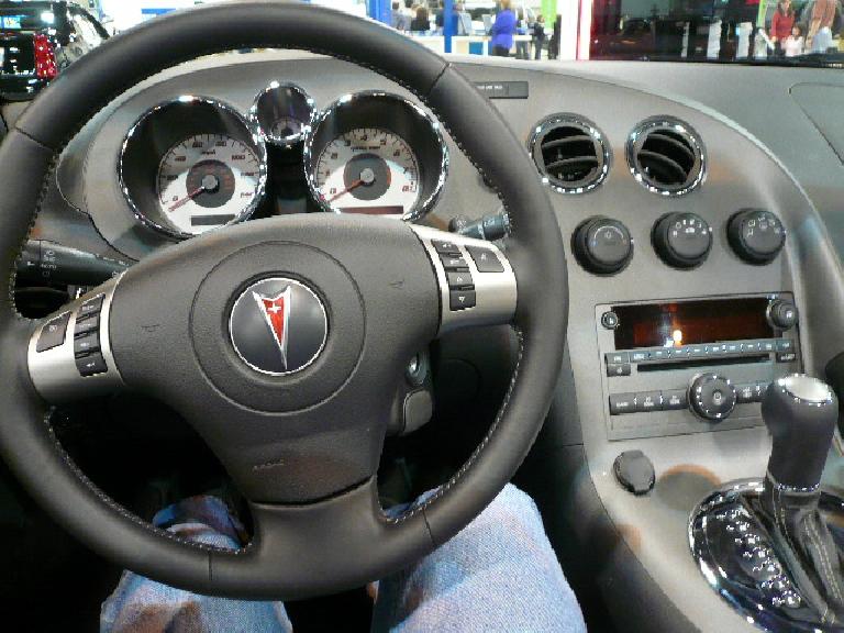 In contrast, I absolutely loved the interior of the Pontiac Solstice.