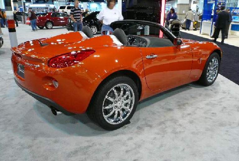 Side view of the Pontiac Solstice.  Once again, the Solstice was my favorite car of the show.