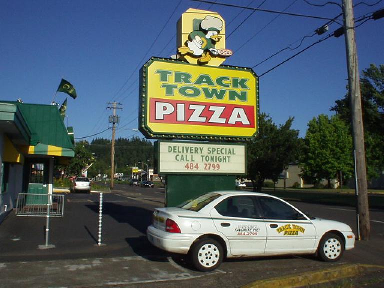 Here's Track Town Pizza near the university. Unfortunately it didn't look like it serve by the slice so I didn't try out the pizza... Here's Track Town Pizza near the university. Unfortunately it didn't look like it serve by the slice so I didn't try out the pizza...