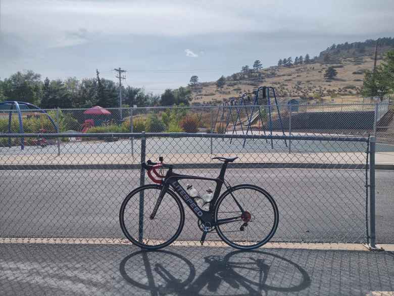 My black 2020 Litespeed Archon C2 at an elementary school in Loveland, Colorado.