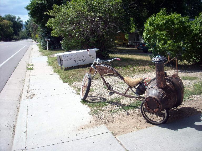 The welcome trike for the 1st Annual Fort Collins Custom and Classic Bicycle Show.  If it was in the running for nicest bike, I would have voted for it.