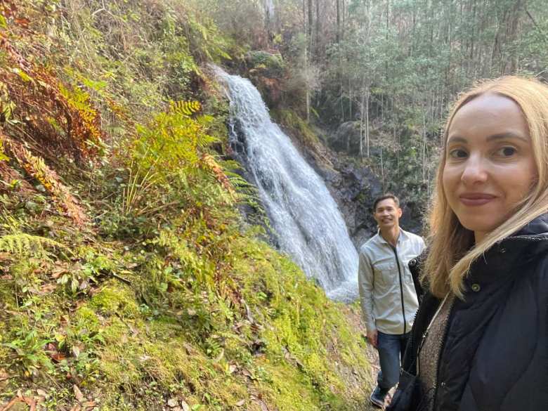 Felix and Andrea with the Fervenza (waterfall) da Freixa Alta.