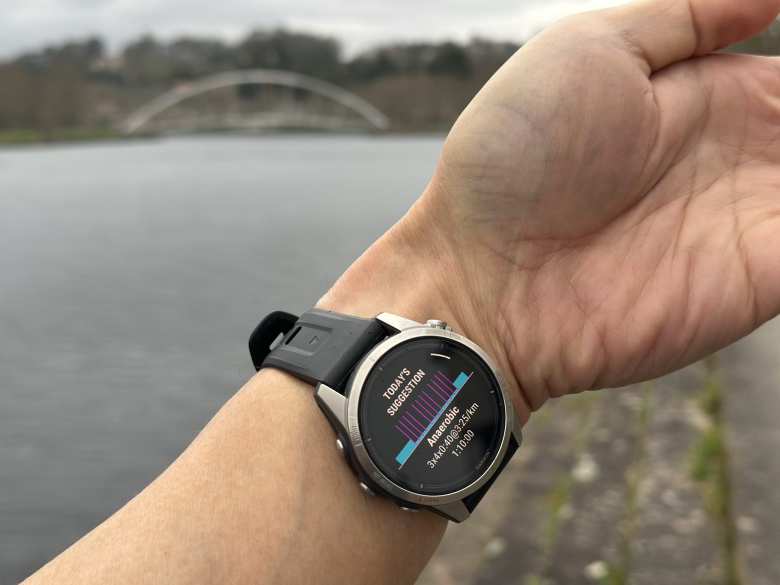 Wearing a Garmin sports watch on the inside of the wrist provided reliable heart rate readings while running, even during this sprint workout.