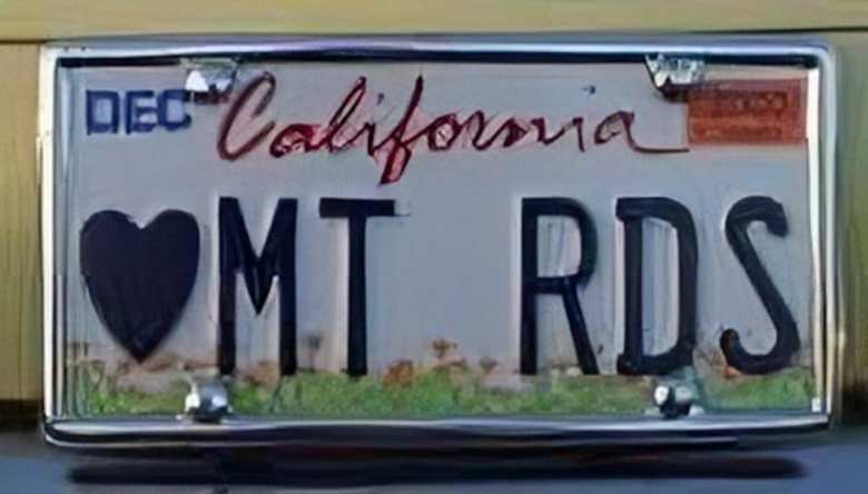 custom California license plate that reads &quot;heart MT RDS&quot;