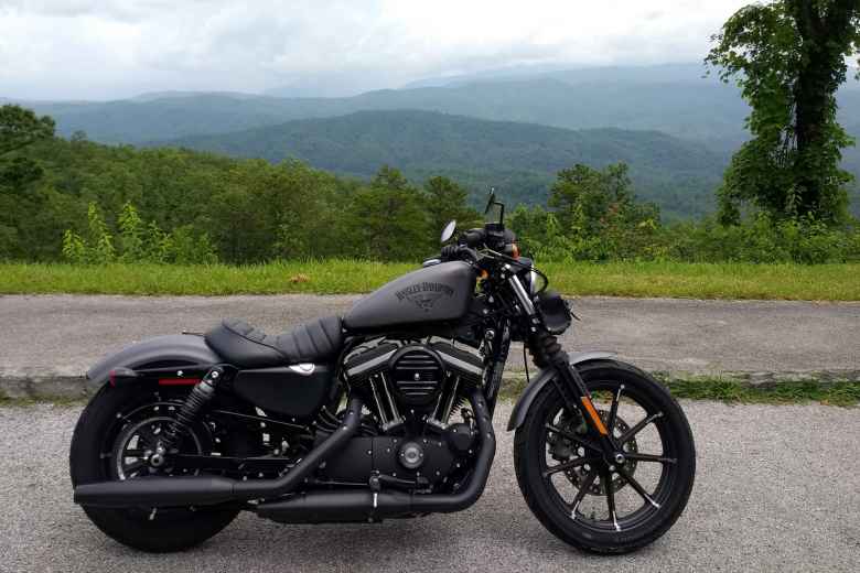 black 2017 Harley-Davidson Sportster Iron 883, Foothills Parkway