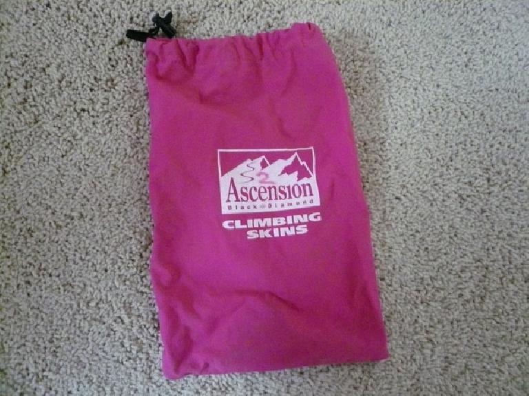 This was my find of the day: a pink bag.  Who wants it?  Just let me know!