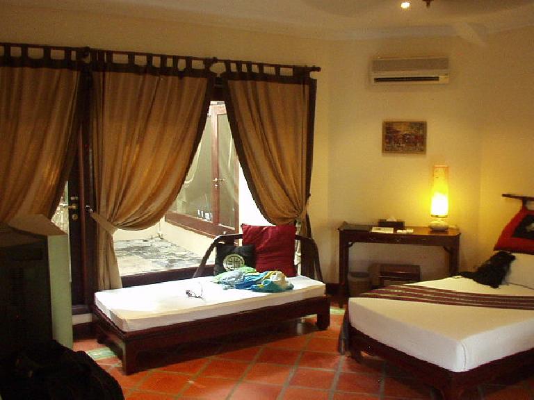 The room in Mui Ne where Kim, Nam, and I stayed up until 4:00 a.m. talking. (July 16, 2006) The room in Mui Ne where Kim, Nam, and I stayed up until 4:00 a.m. talking. (July 16, 2006)