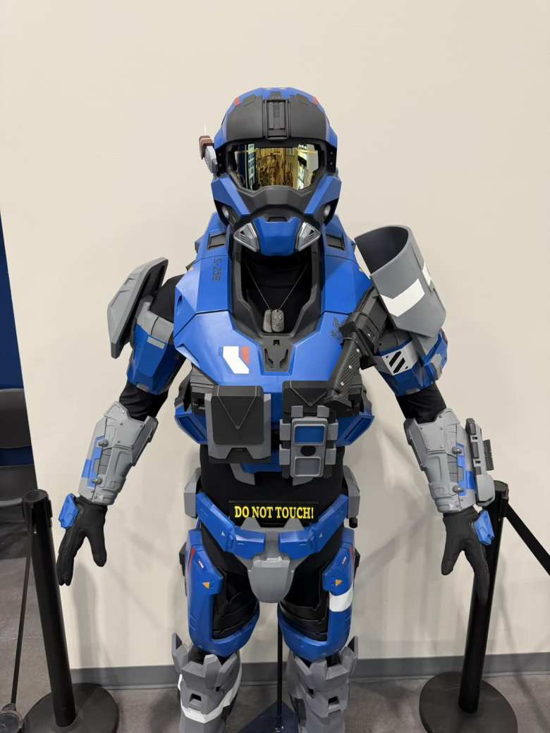 This costume of Commander Carter-A259 of Halo was created by James Farr of Athens, Alabama. He used two printers (a Bambu A1 and Bambu A1 Mini), which  took 409.5 hours and used 30.25 pounds/2.73 miles of filament.