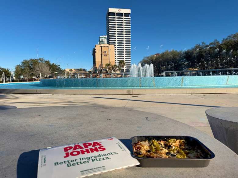 I ate the Papa John's pizza bowl by the Friendship Fountain in downtown Jacksonville.