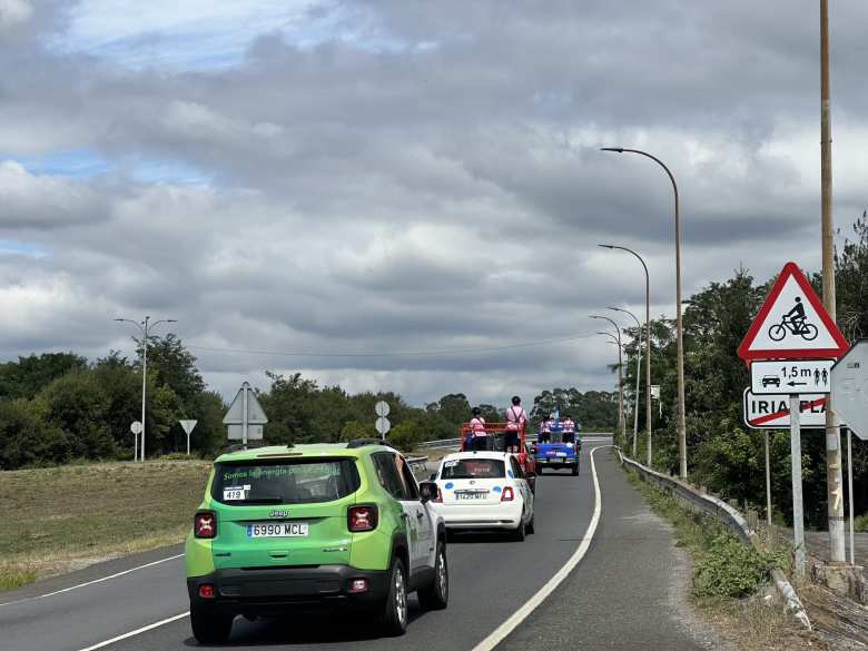 Caravan of cars in Padrón that were clearly there for La Vuelta's Stage 11.