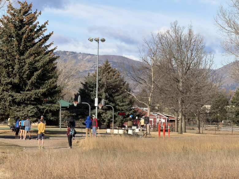I arrived (running from home) at the Lee Martinez Park 10K Tortoise & Hare race with only eight minutes to spare. Despite this photo being pretty devoid of people, there were actually 172 runners (and a handful of volunteers).