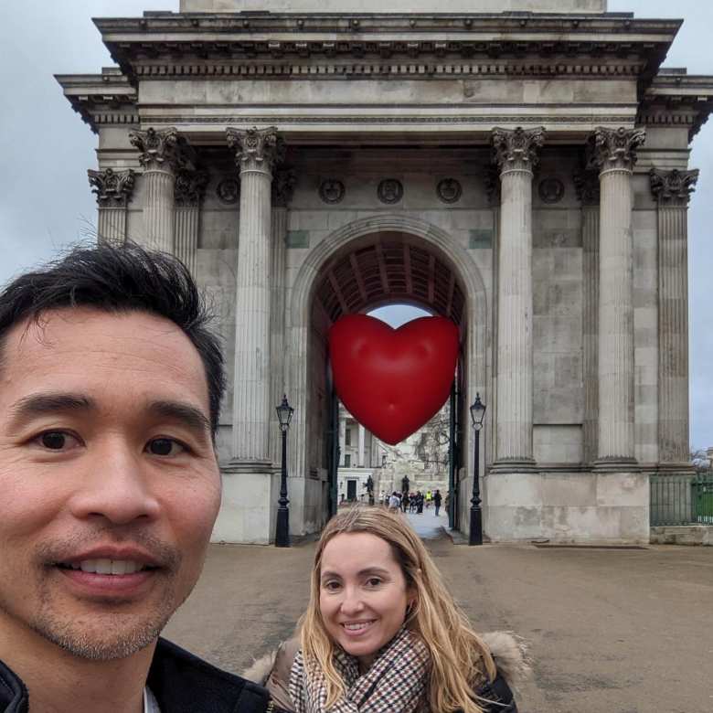 Felix and Andrea at the Wellington Arch, which had red inflatable heart inside.