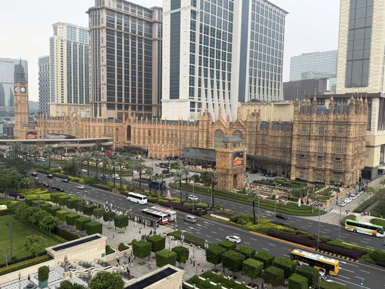 he sprawling Cotai Strip comes alive in this overhead view, featuring the ornate, London-inspired architecture of The Londoner Macao.