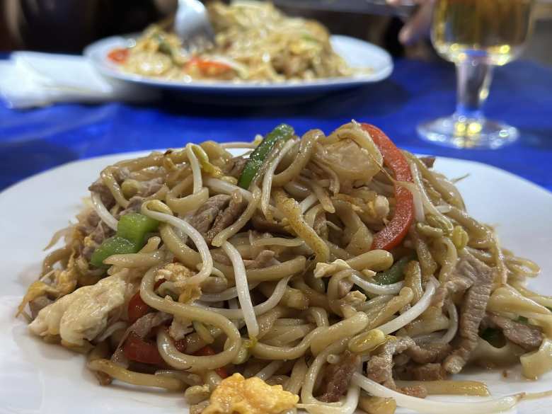 We also ate these delicious beef noodles at the Rey de Tallarines restaurant.