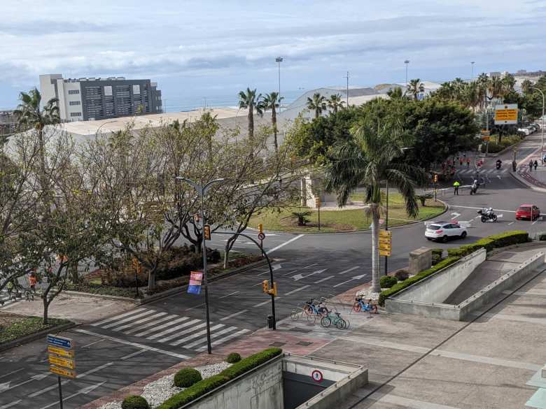 The Mini Maratón Peña El Bastón 8-kilometer race was right outside our hotel room. Unfortunately, registration had already sold out the previous month so we weren't able to do it.