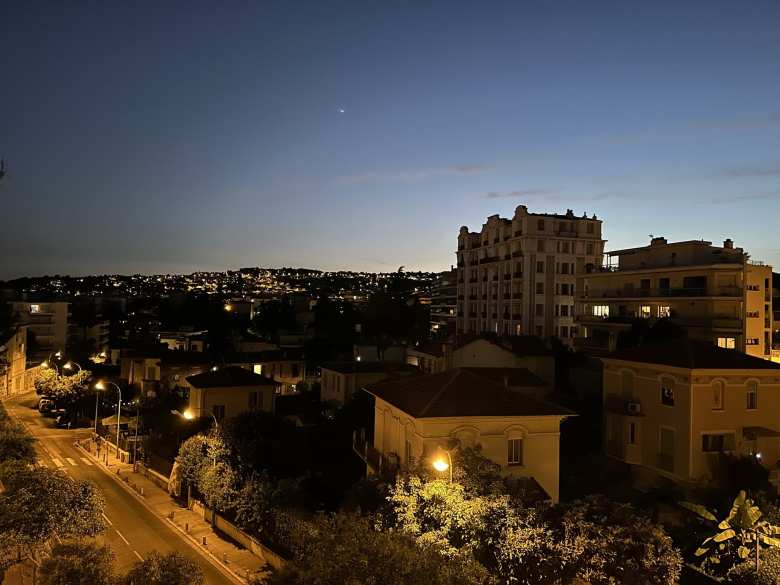 The view of Nice during nighttime run.